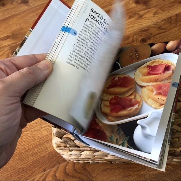 The Little Big Book of Quick Meals cookbook - Picture 4 of 5